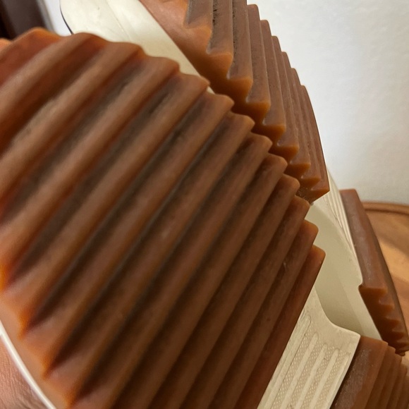 Womens 6 Converse Run Star Hike High Black Saffron Yellow Leather Shoe 568649C - Picture 5 of 15